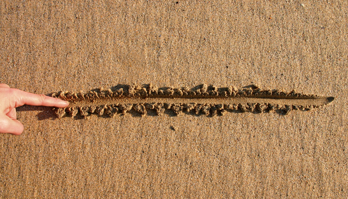 shutterstock_2360943 Lines in the Sand