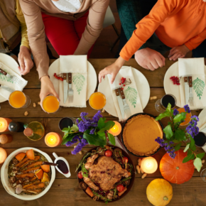 Navigating the Holidays: 5 Ways to Prioritize Self-Care Amidst Family Dynamics